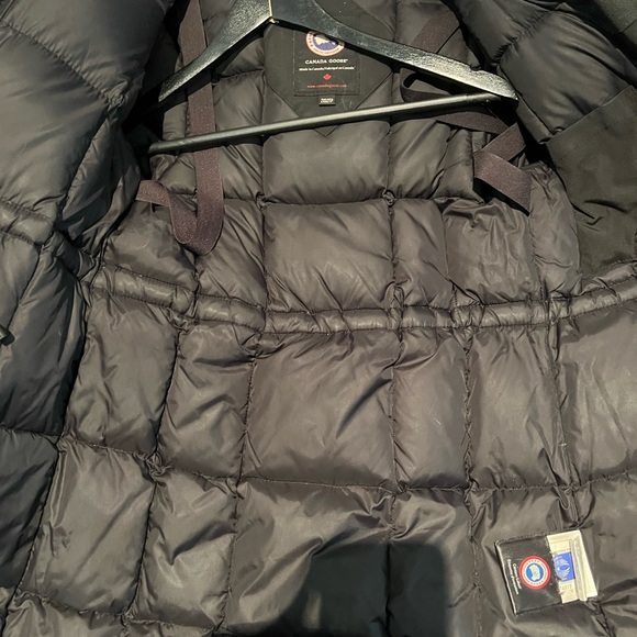 Canada Goose Trillium Parka - Picture 15 of 15